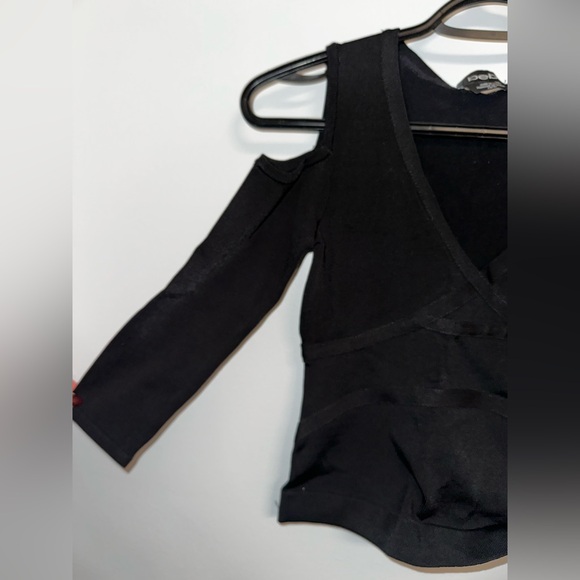 Bebe Shoulder Cut Out Top - Picture 5 of 10